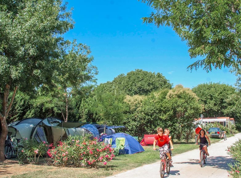 vakantie camping familiaire var