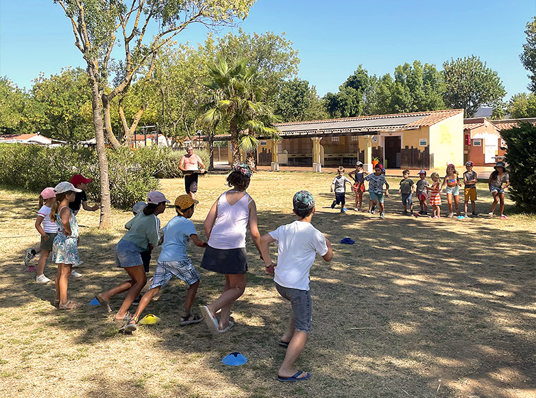 camping-hyeres-anime